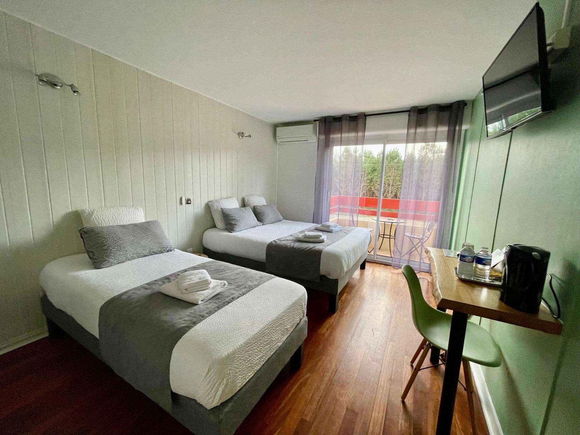 Hotel Paris Madrid Lesperon  Exterior photo