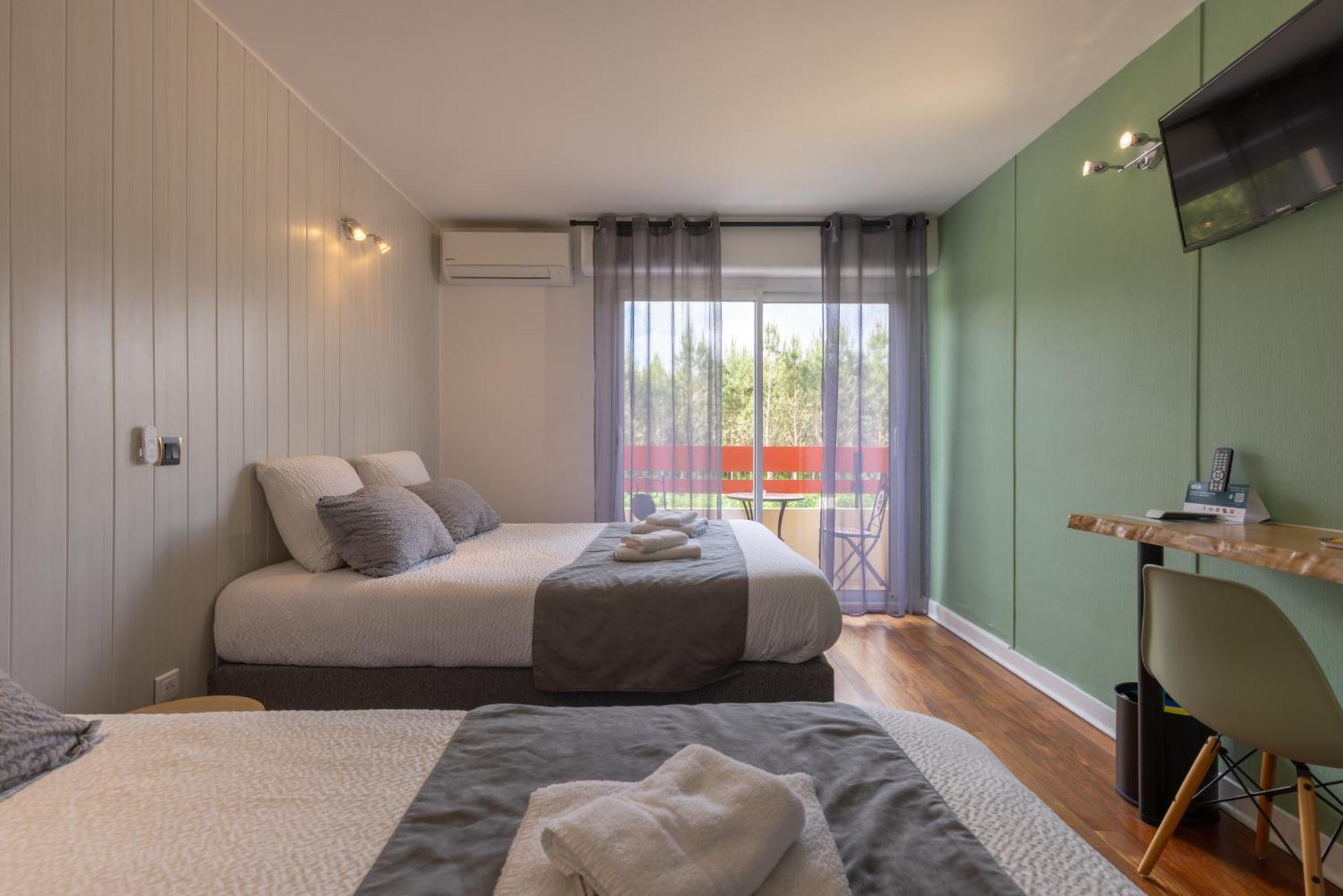 Hotel Paris Madrid Lesperon  Exterior photo